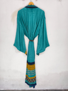 Robe en soie longue jusqu'aux chevilles pour elle, robe multicolores, robe de nuit, robe indienne vintage en soie recyclée, kimono en sari. - Product Image 3
