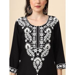 ดีไซเนอร์ Rayon chickenkari ทำงาน kurti ผู้หญิงสีดำเท่านั้น - Product Image 2