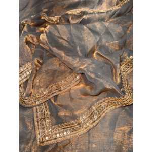 Sari de Diseño Hecho a Mano con Bordado Dori, Borde de Encaje, Silueta Ajustada, Cintura Natural, Hecho de Tela de Satén - Product Image 5