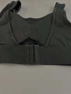 Customizable Women's Plus Size Sports Bra Breathable Fabric Solid Color Lightweight Without Steel <b>Ring</b> Front Logo Position - Product Image 4