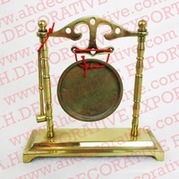 Vintage professionele messing elegante tempelbel gong met slinger op tafelstandaard metalen bureaubel voor restaurant/kantoor/schoolgebruik