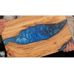 Planche à découper en bois époxy à finition lisse, planche à découper en bois dur et résine faite à la main pour la cuisine, planche moderne en bois et résine époxy - Product Image 1