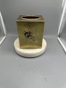 Minimalist Metal Tissue Box Cover With Clean Lines And Durable Construction For Modern Home And Office Decor - Product Image 2