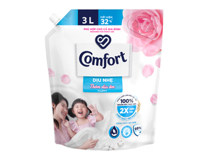 Adoucissant pour tissus Comfort Gentle Fluffy 3.0L x 4 sacs - Product Image 1
