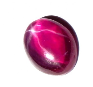 Rubis étoilé transparent ovale 9x11 mm 6 carats, cabochon poli créé en laboratoire avec effet étoile à 6 branches pour la fabrication de bijoux - Product Image 1