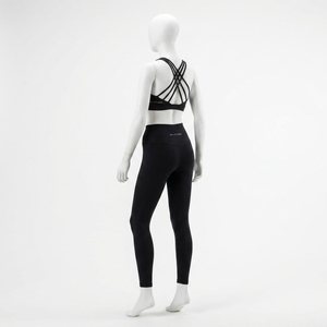 Ensemble de sport pour femmes avec soutien-gorge de sport en maille noire et leggings taille haute pour le yoga, la gym, le fitness et les entraînements - Product Image 2