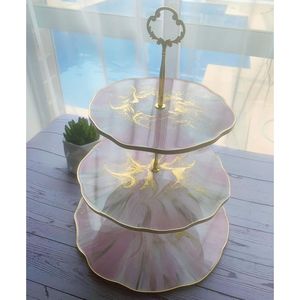 Support à gâteau élégant en résine pour la vaisselle et les décorations de fête - Product Image 1