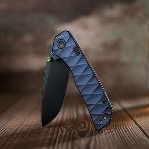 Navajas plegables de bolsillo con diseño geométrico azul y hoja de punta caída con revestimiento negro, botón de bloqueo con perilla para uso en exteriores y EDC. - Product Image 5