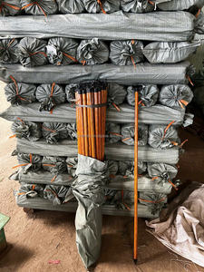 Manche de balai en bois d'eucalyptus avec revêtement PVC motif grain de bois - Manche durable pour le nettoyage domestique - Product Image 4