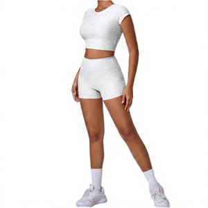 Conjunto de Yoga de Dos Piezas Verde Sólido, Transpirable, con Logotipo en la Parte Delantera, Shorts de Cintura Alta, Spandex/Nylon, Ropa Deportiva para Mujer - Product Image 3