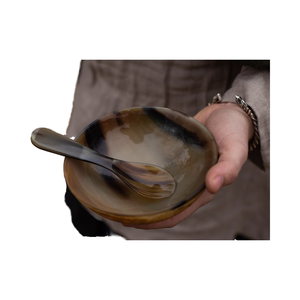 Cuenco de cuerno de búfalo hecho a mano acabado pulido decoración del hogar disponible en todos los tamaños de Buffalo Horn Art Ware - Product Image 1