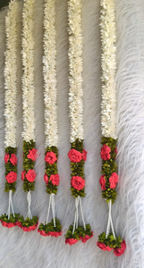 Guirlandes de fleurs artificielles faites à la main, blanches Mogra et roses, avec des suspensions de perles, pour la décoration de la maison, les mariages et les festivals. - Product Image 4