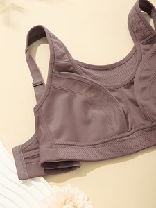 Soutien-gorge de sport à fort impact pour femmes |   Haut de sport respirant à empiècements en mesh |   Bralette de sport ajustable en polyester et élasthanne avec fermeture à crochets et œillets - Product Image 4