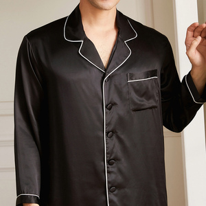 Pijamas de Satén para Hombre al por Mayor, Diseño Personalizado OEM 2026, Conjunto de Lujo de Seda y Satén, Pijamas de Manga Larga con Botones - Product Image 6