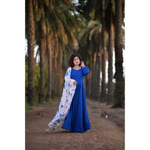 Conjunto de Traje de Crepé Azul Relajante y Transpirable, Talla XS, con Dupatta Pintada a Mano - Product Image 4