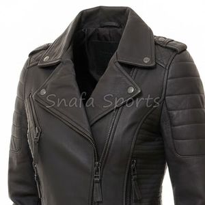 Chaqueta de cuero para mujer, pieza de moda refinada, ideal para un estilo formal, casual y para motociclistas. - Product Image 3
