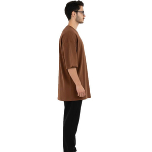 เสื้อยืดโอเวอร์ไซส์พิมพ์ลายผ้าฝ้ายแท้ 100% สำหรับผู้ชาย ขายส่ง น้ำหนัก 200 กรัม สไตล์สตรีทแวร์ ฮิปฮอป วินเทจ สำหรับผู้ชาย OEM - Product Image 2