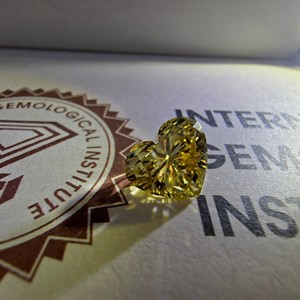 Diamante Cultivado en Laboratorio, Corte Brillante Corazón, 3 Quilates, Color Amarillo Fantasía, VS1, Certificado por IGI, para Fabricación de Joyería, Suministro al por Mayor - Product Image 3