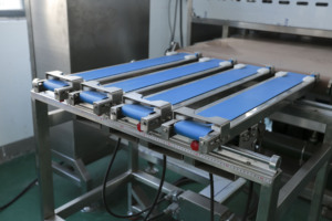 Factory Price <strong>Indian</strong> Roti Chapati Maker Machine Fully Automatic Tortilla <strong>Bread</strong> Machine Press with Motor 304 Stainless Steel - Product Image 3