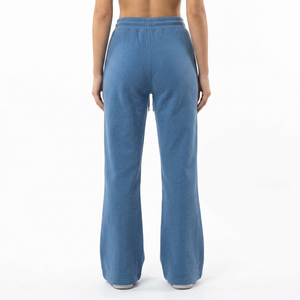 Pantalon de survêtement évasé pour femme, coupe mi-ample, style streetwear, écologique, respirant, en molleton, avec cordon de serrage, mélange polyester-coton - Product Image 2