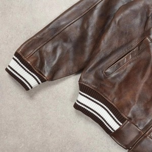 Veste pour homme unie la plus vendue, style streetwear, avec broderie, manches en cuir, personnalisable, type baseball, universitaire, Letterman, Varsity - Product Image 2