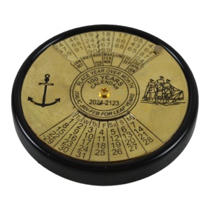 Calendrier Nautique Perpétuel Antique en Acrylique Noir et Laiton Brillant, 100 Ans, avec Boussole, Poids de Papier, Article de Voyage Marin, Cadeau - Product Image 1