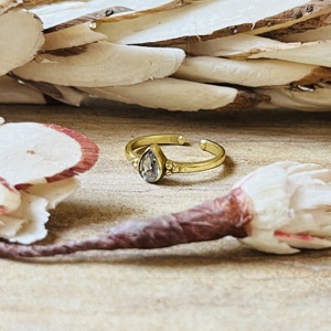 Modern Style <b>Quartz</b> <b>Rings</b> Dainty Brass <b>Ring</b> For Women 18k Gold Plated Boho Teardrop Minimalist Band <b>Ring</b> For Wholesale/OEM/ODM - Product Image 2