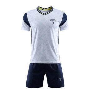 Uniforme de football personnalisé de haute qualité, nouveau, pas cher, en tissu polyester haute performance - Product Image 1