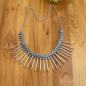 Collar Bohemio de Latón Oxidado |   Collar con colgante tribal de plata estilo étnico - Product Image 3