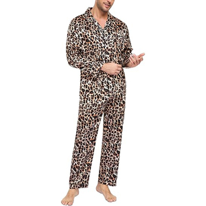 Traje de noche para hombre, conjunto de pantalones cortos de manga corta con cuello redondo, cintura elástica, suave, transpirable, ligero, pijamas de verano, ropa de dormir para el hogar - Product Image 4