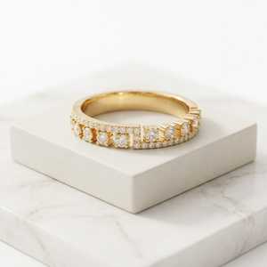 Bague de fiançailles demi-éternité en or massif 10K 14K 18K avec diamant de laboratoire taille brillant rond de 0,48 carat, couleur DEF, clarté VS VVS - Product Image 1