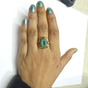 แหวนเงินแท้ 925 ชุบทอง ประดับเพชรและมรกต สำหรับทุกเพศทุกวัย สั่งซื้อขั้นต่ำน้อย สไตล์โบราณ - Product Image 4