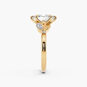 Anillo de compromiso de oro macizo de 14K con diamante de corte ovalado cultivado en laboratorio, inspirado en la naturaleza, con piedra lateral de hoja floral, moderno, para mujer, de 6 puntas, fino. - Product Image 3