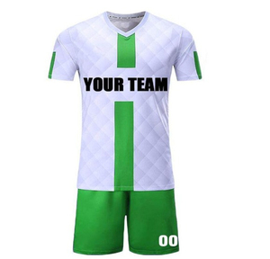 Uniformes de football personnalisés durables, légers et respirants, maillots et shorts de haute qualité pour l'entraînement et les matchs - Product Image 1