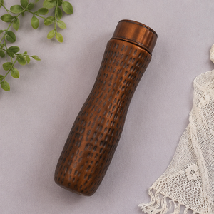 Bouteille d'eau de luxe en cuivre pur écologique avec poignée design sablier, idéale pour la maison, les voyages et les fêtes - Product Image 5