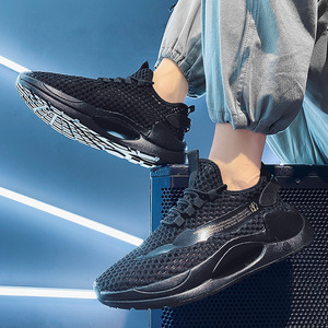 Zapatos deportivos informales transpirables de malla para hombre, calzado deportivo de verano, suela gruesa ligera que absorbe los golpes, calzado masculino a la moda para correr - Product Image 3