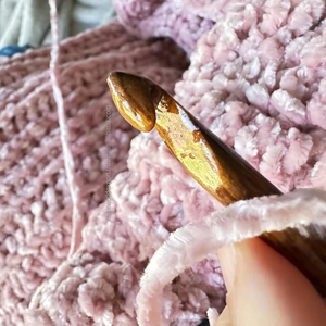 Juego de ganchos de ganchillo de madera hechos a mano ergonómicos para tejer y manos artríticas juguetes de costura y tejido de Falak World Export - Product Image 5