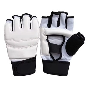 Gants de MMA en cuir personnalisables - Protection imperméable contre les UV - Isolation thermique pour l'entraînement sportif en plein air - Haute qualité pour adultes - Product Image 4