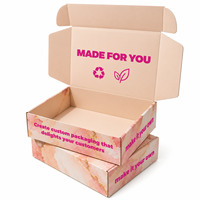 Boîte d'emballage en carton ondulé personnalisée avec impression couleur pour l'expédition de vêtements décoratifs pour boutiques de prêt-à-porter
