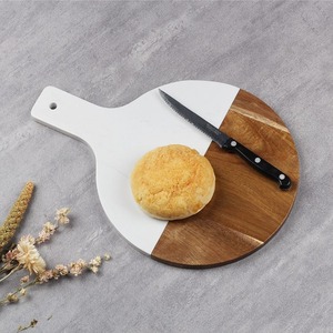 Planche à découper en marbre élégante et artisanale pour servir fromages, fruits et en-cas gourmands, planche à découper pour usage quotidien en cuisine - Product Image 3