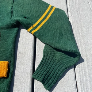 Cárdigan transpirable de manga larga con letras, elegante y sencillo, ideal para fabricantes de ropa femenina. - Product Image 5