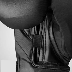 Gants de boxe MMA professionnels, impression de logo personnalisée, cuir, pour adultes, entraînement de combat, design personnalisé, adaptés aux hommes boxeurs - Product Image 3