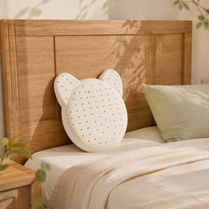 Almohada de Látex Suave de Forma Redonda Natural, Diseño de Puntos Transpirable, Soporte Moderno para el Cuello, Ecológica, Hipoalergénica y Refrescante - Product Image 1