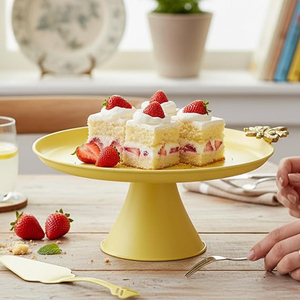 Soporte para Pastel Royal Hive con Servidor de Pastel, Soporte para Cupcakes para Fiestas, Soporte Redondo de Metal para Pastel en Color Amarillo Mantequilla - Product Image 5