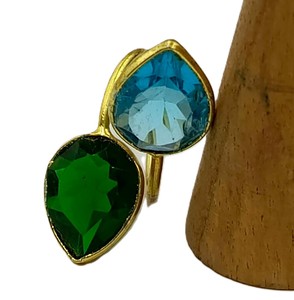 Anillo Ajustable de Latón Chapado en Oro de 18K con Doble Piedra de Gema de Laboratorio en Forma de Pera, Joyería Artesanal al por Mayor - Product Image 4