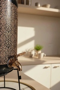 Distributeur d'eau en cuivre de luxe de fabrication indienne pour usage domestique et commercial, disponible en grande quantité - Product Image 2