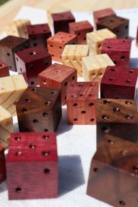 Creative <b>6</b>-<b>Sided</b> <b>Dice</b> Shape Wood Pen Stand Unique Desktop Decor Pencil Holder for Kids & Gamers Wooden Stationery Organizer Gift - Product Image 5
