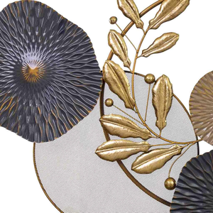 Escultura Metálica Artística Botánica para Pared, Discos Florales Oscuros con Detalles de Ramas Doradas para Decoración Contemporánea del Hogar - Product Image 4