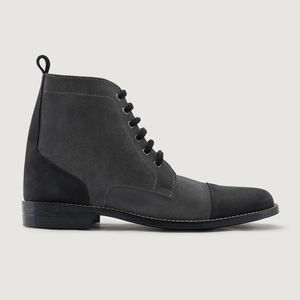 Botas de cuero genuino grises y negras para hombre, elegantes y formales, de alta calidad, con logotipo personalizado, suela de goma con tachuelas, venta al por mayor, OEM. - Product Image 2
