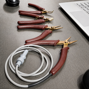 Kit d'outils de fabrication de bijoux permanents 4 pièces avec logo personnalisé – Pinces à sertir, pinces à bec long, pinces à bec pointu, pinces coupantes à bec courbé – Vente en gros - Product Image 4